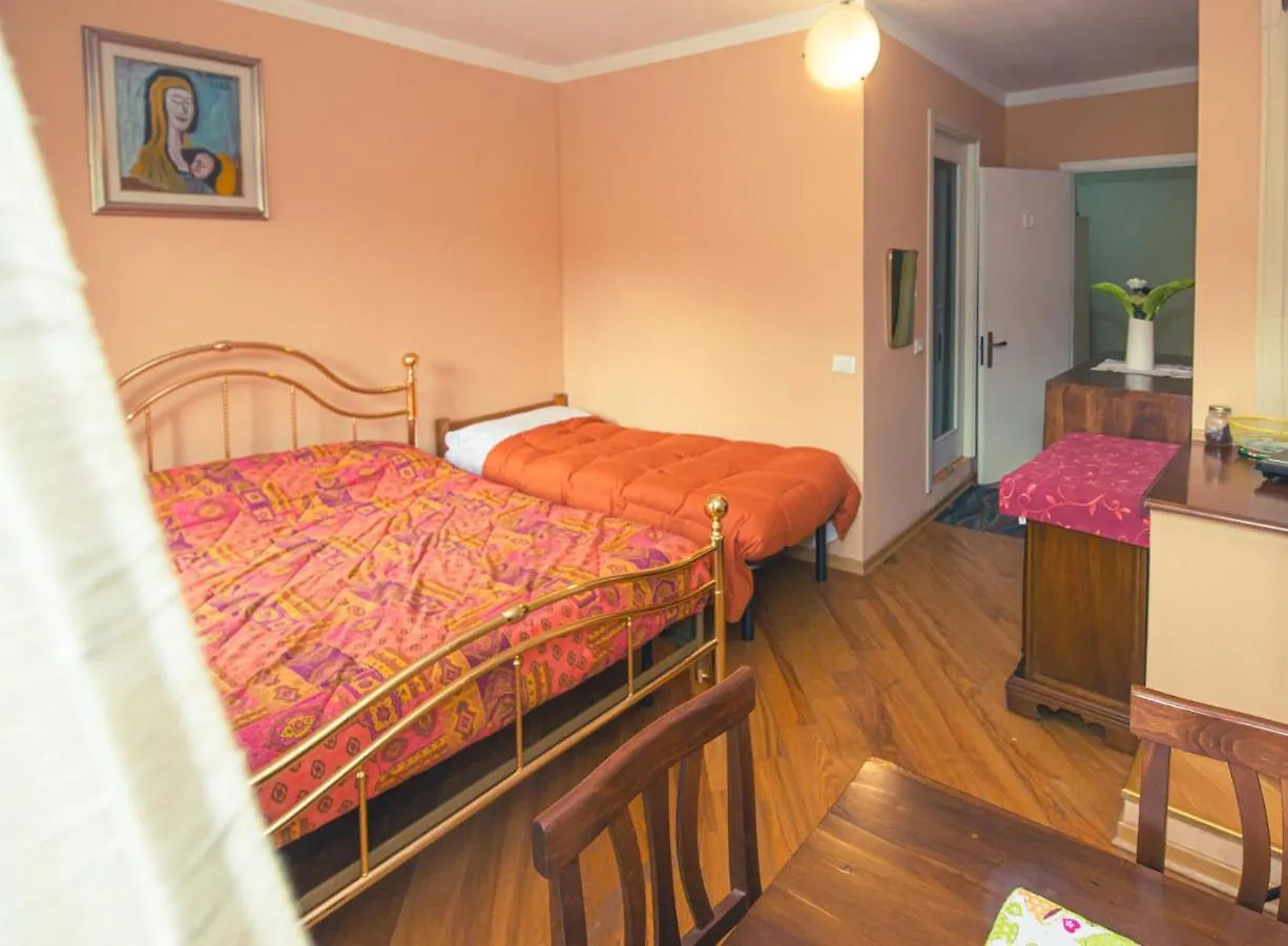 Relax Brugnato Apartment Italy